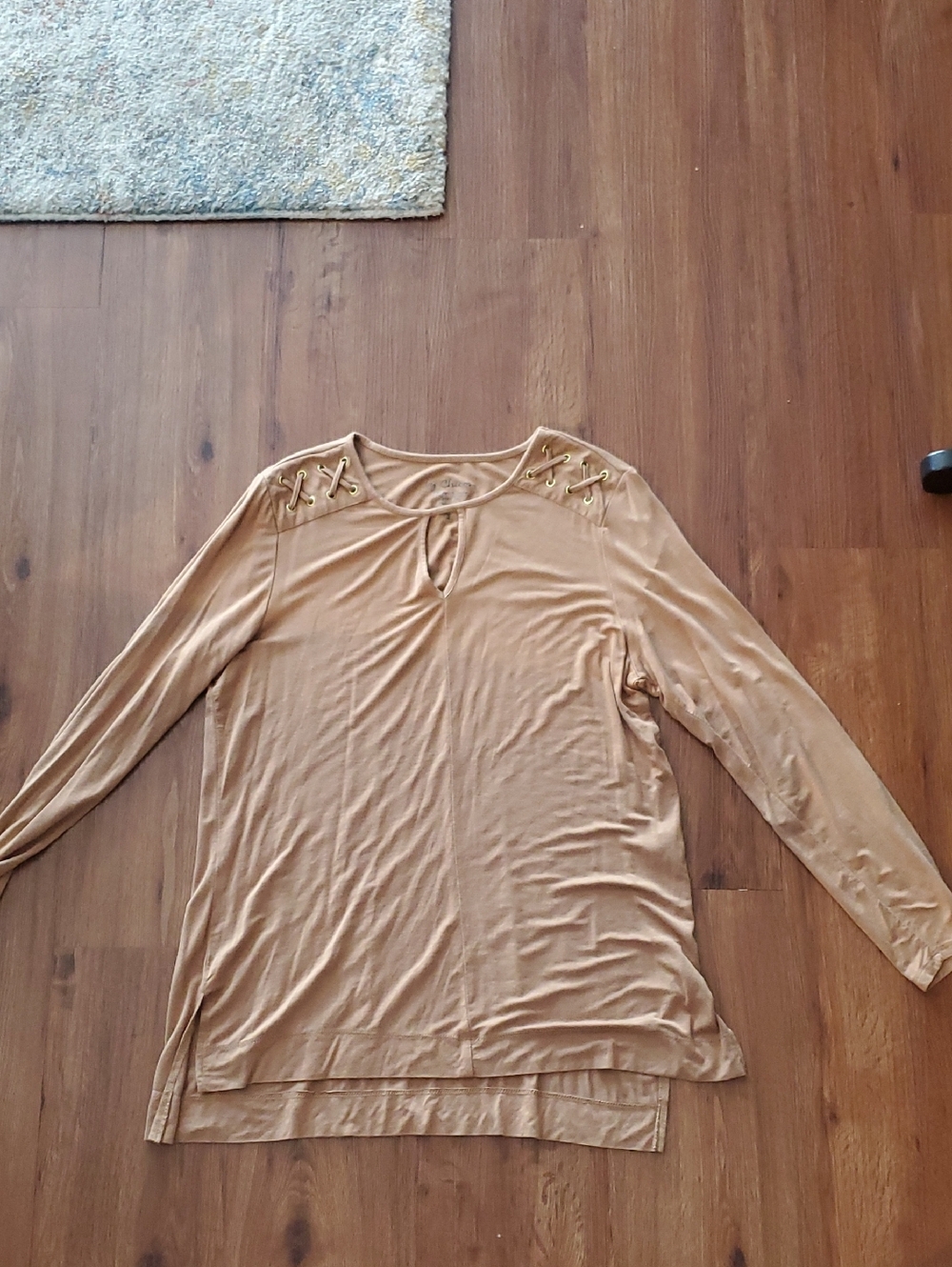 LAST CHANCE Chico's Camel Lace-Up Shoulder Long-Sleeve Top